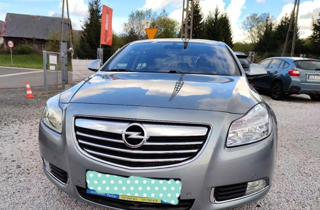 Opel Insignia cena 27900 przebieg: 200000, rok produkcji 2013 z Janikowo małe 497